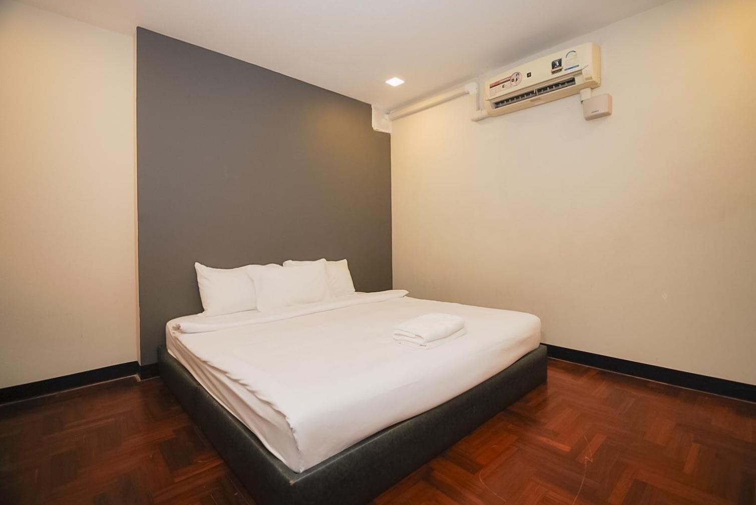 Z โกอินน์ สีลม - สถานีรถไฟฟ้าเซนต์หลุยส์ Go Inn Silom Bangkok Kültér fotó