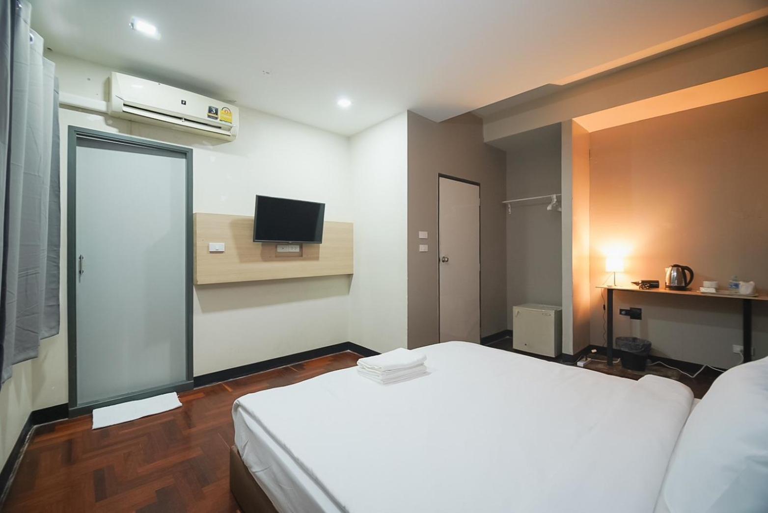 Z โกอินน์ สีลม - สถานีรถไฟฟ้าเซนต์หลุยส์ Go Inn Silom Bangkok Kültér fotó
